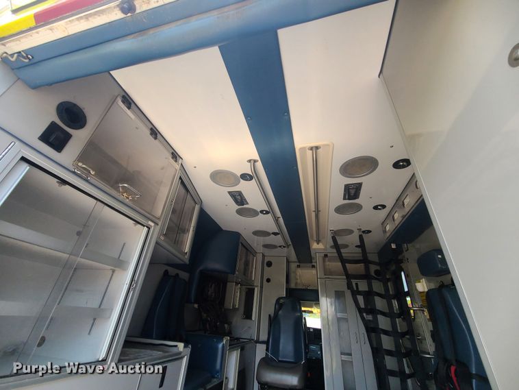 image for item DM4978 2014 Chevrolet Express G4500  ambulance