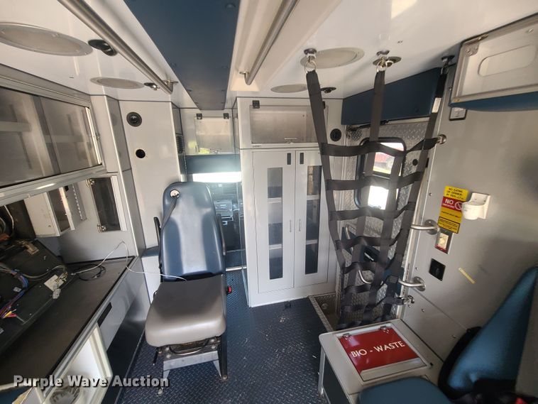 image for item DM4978 2014 Chevrolet Express G4500  ambulance