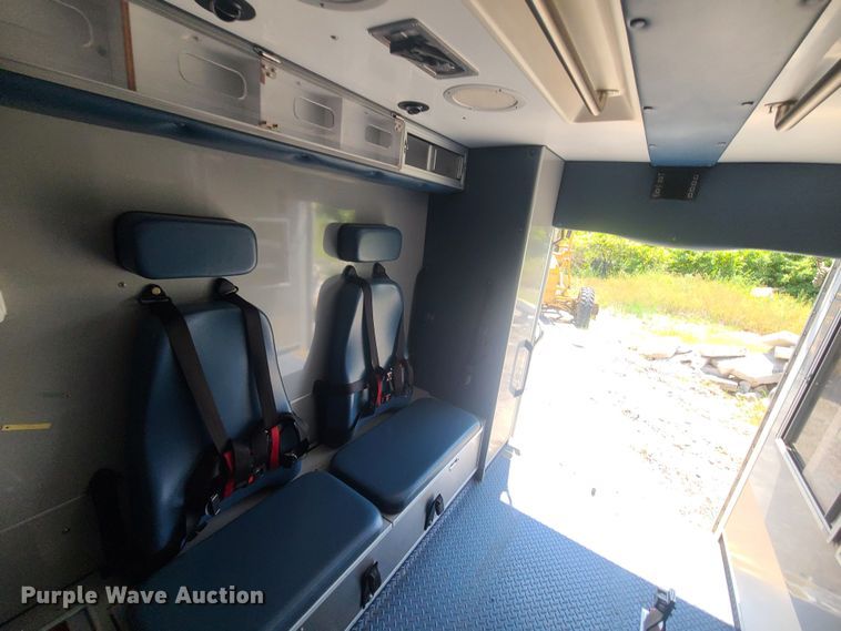 image for item DM4978 2014 Chevrolet Express G4500  ambulance