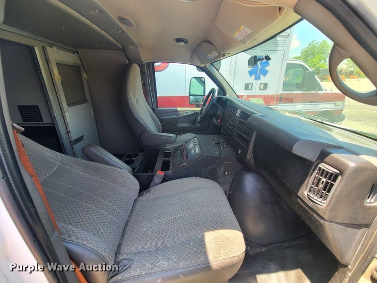 image for item DM4978 2014 Chevrolet Express G4500  ambulance