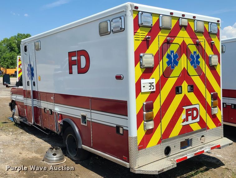 image for item DM4979 2016 Chevrolet Express G4500  ambulance