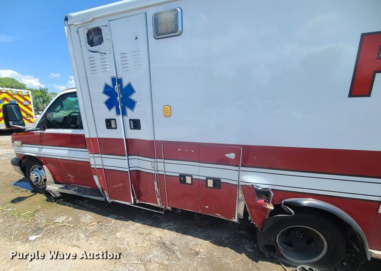 image for item DM4979 2016 Chevrolet Express G4500  ambulance