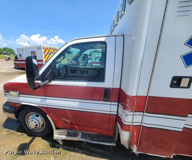 image for item DM4979 2016 Chevrolet Express G4500  ambulance
