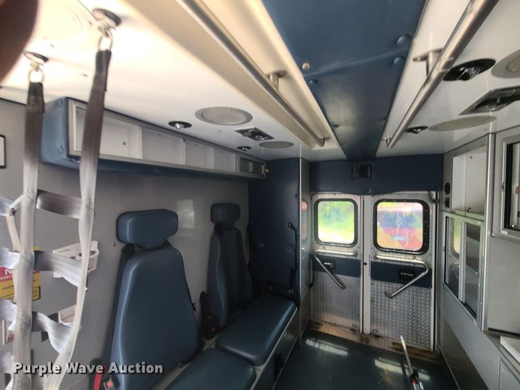 image for item DM4979 2016 Chevrolet Express G4500  ambulance