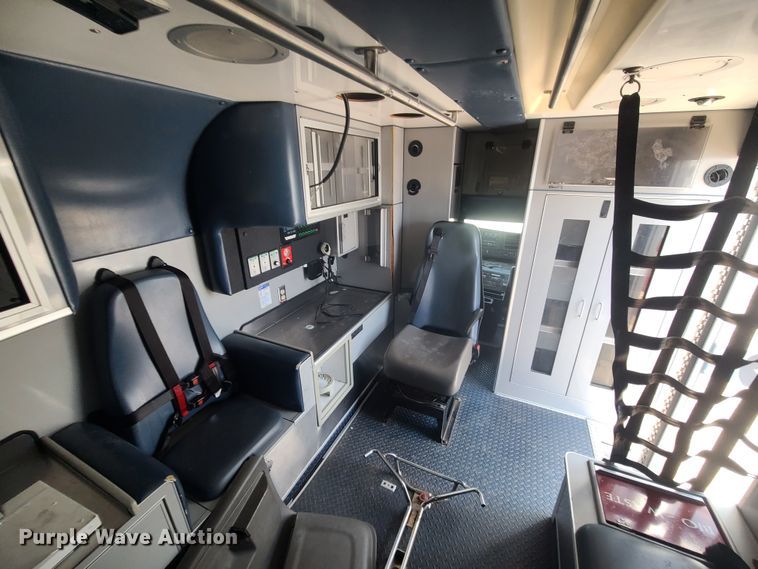 image for item DM4979 2016 Chevrolet Express G4500  ambulance