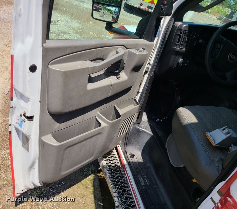 image for item DM4979 2016 Chevrolet Express G4500  ambulance