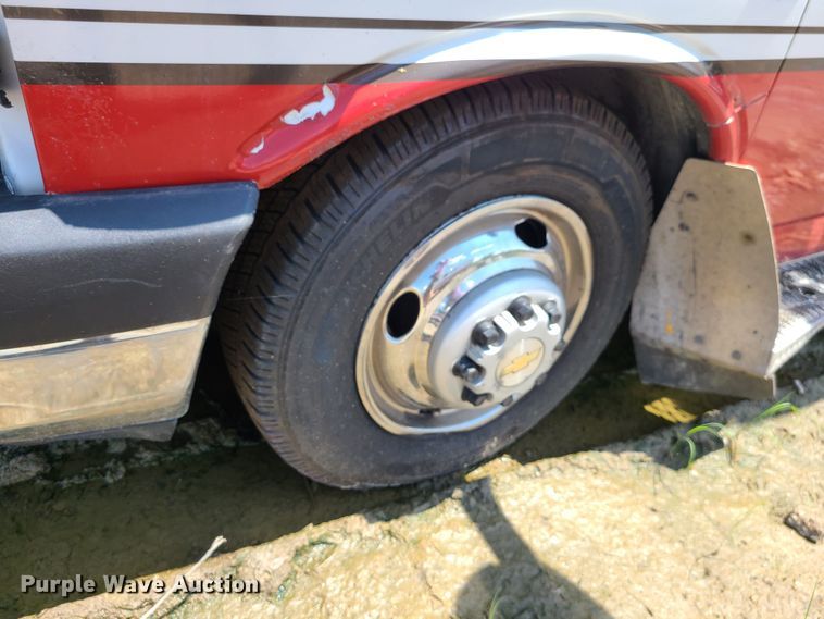 image for item DM4979 2016 Chevrolet Express G4500  ambulance