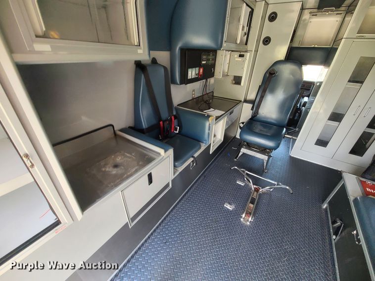 image for item DM4980 2014 Chevrolet Express G4500  ambulance