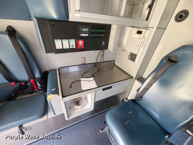 image for item DM4980 2014 Chevrolet Express G4500  ambulance