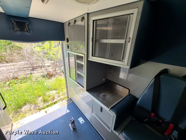 image for item DM4980 2014 Chevrolet Express G4500  ambulance