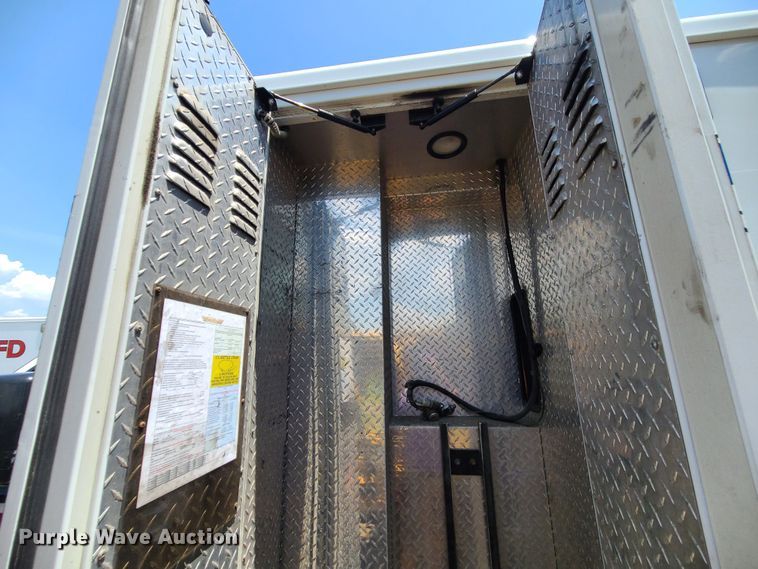 image for item DM4980 2014 Chevrolet Express G4500  ambulance