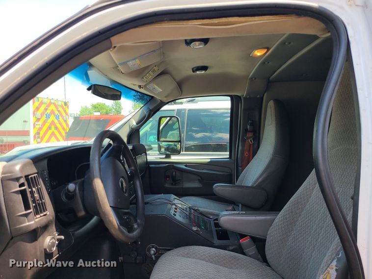 image for item DM4980 2014 Chevrolet Express G4500  ambulance