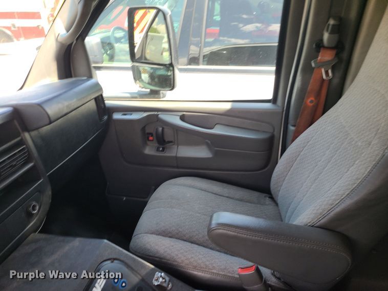 image for item DM4980 2014 Chevrolet Express G4500  ambulance