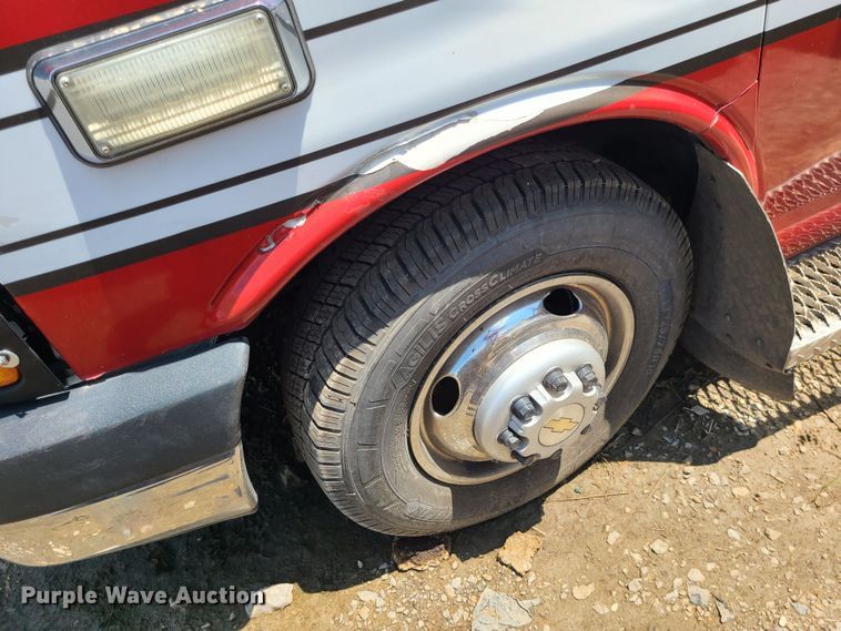 image for item DM4980 2014 Chevrolet Express G4500  ambulance