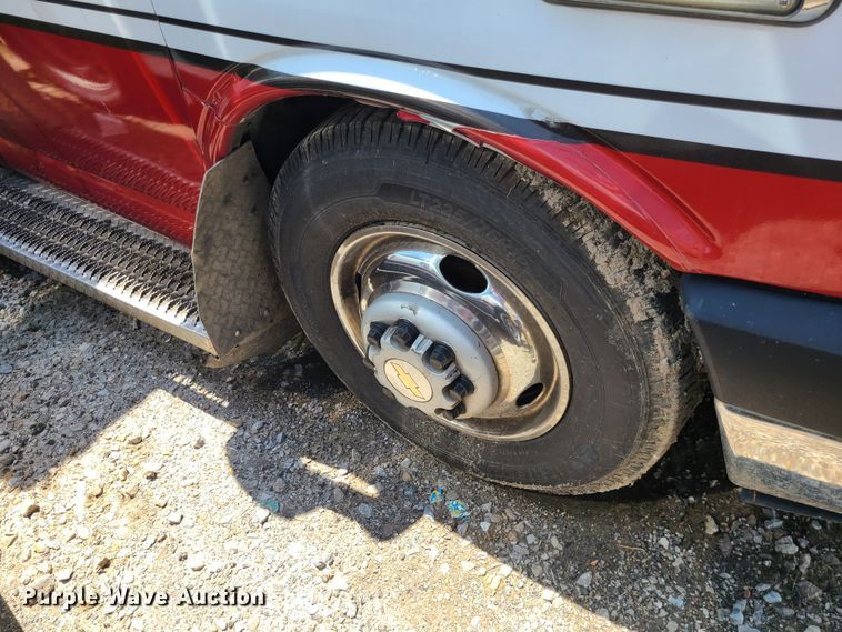 image for item DM4980 2014 Chevrolet Express G4500  ambulance