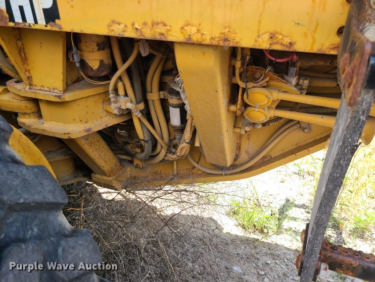 image for item DM4982 1999 Caterpillar 143H  motor grader