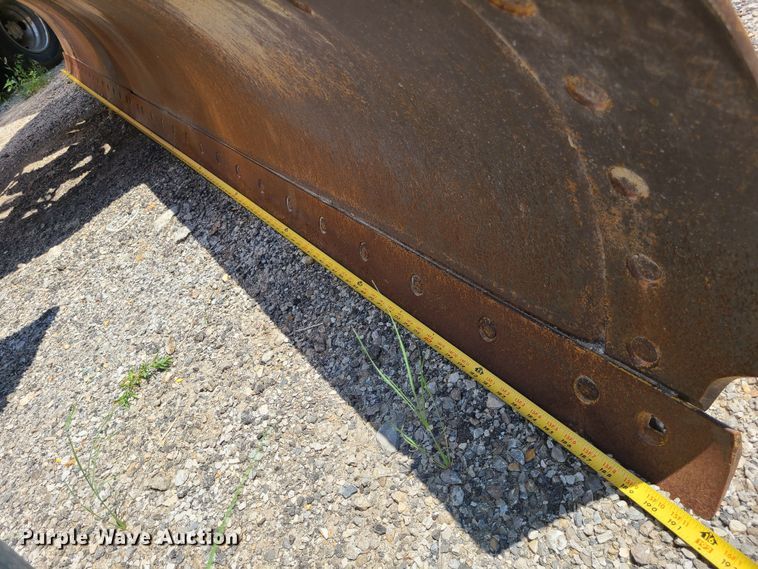 image for item DM4982 1999 Caterpillar 143H  motor grader