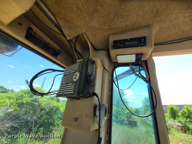 image for item DM4982 1999 Caterpillar 143H  motor grader