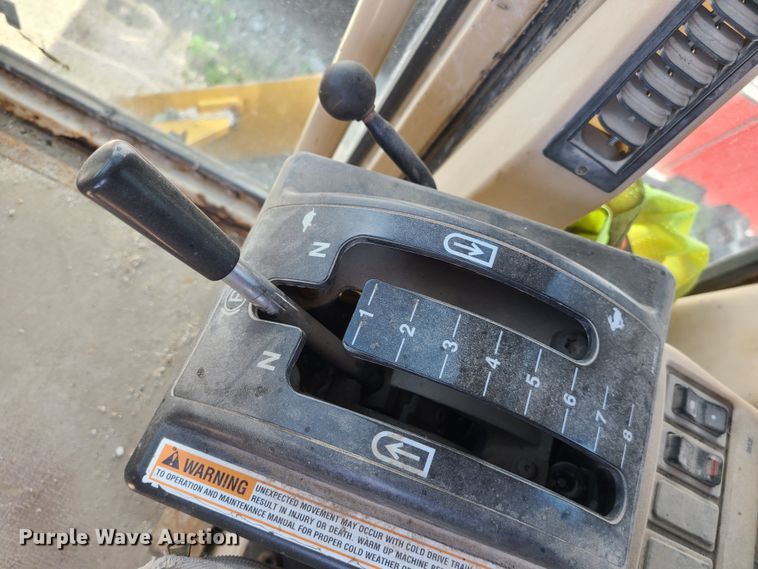 image for item DM4982 1999 Caterpillar 143H  motor grader