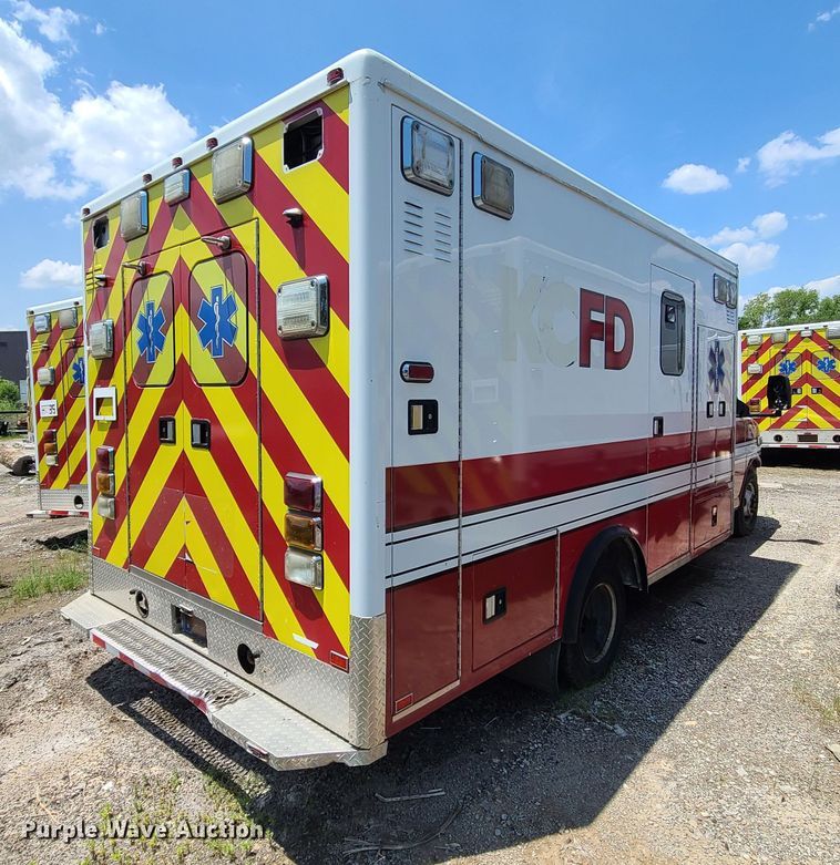 image for item DM4984 2016 Chevrolet Express G4500  ambulance