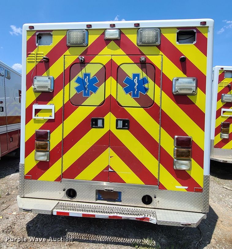 image for item DM4984 2016 Chevrolet Express G4500  ambulance