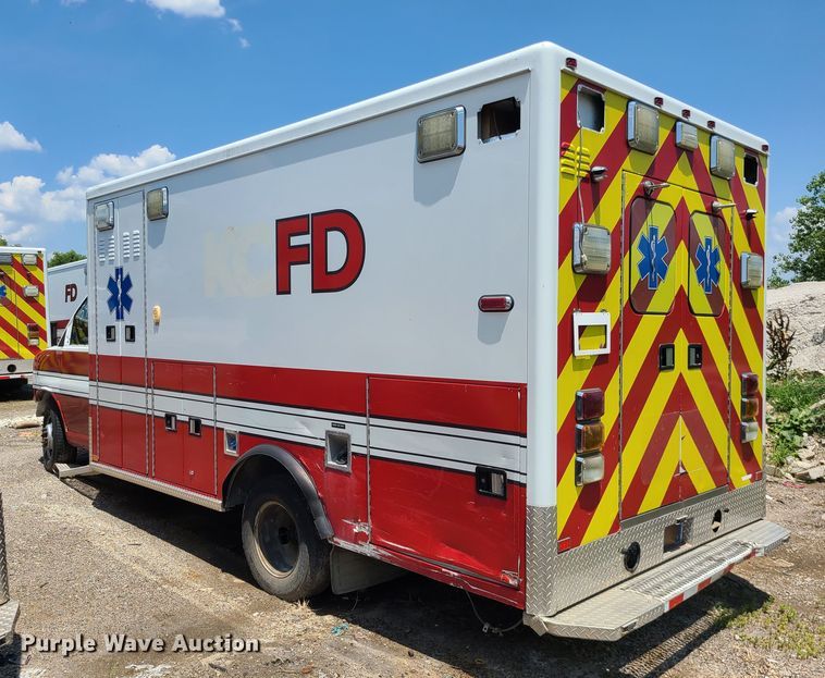 image for item DM4984 2016 Chevrolet Express G4500  ambulance