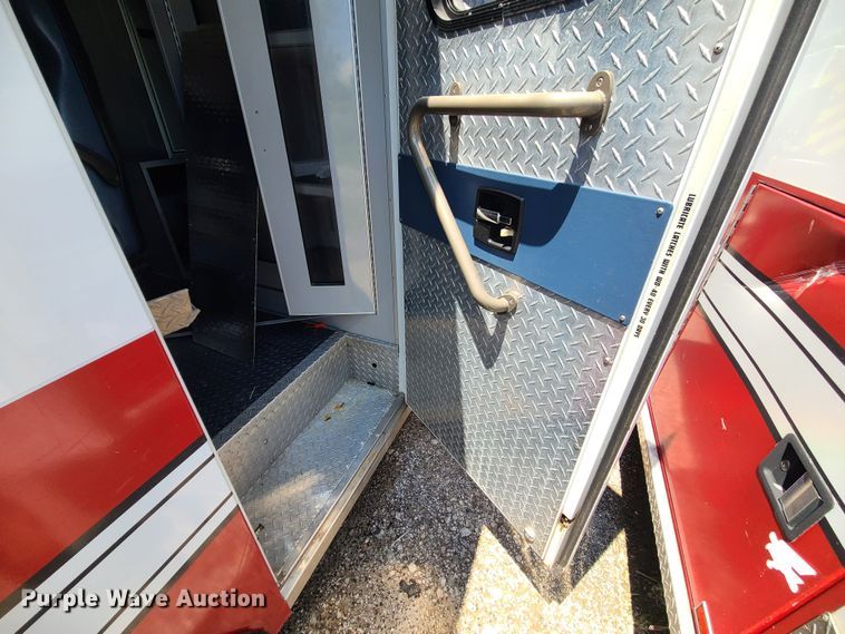 image for item DM4984 2016 Chevrolet Express G4500  ambulance