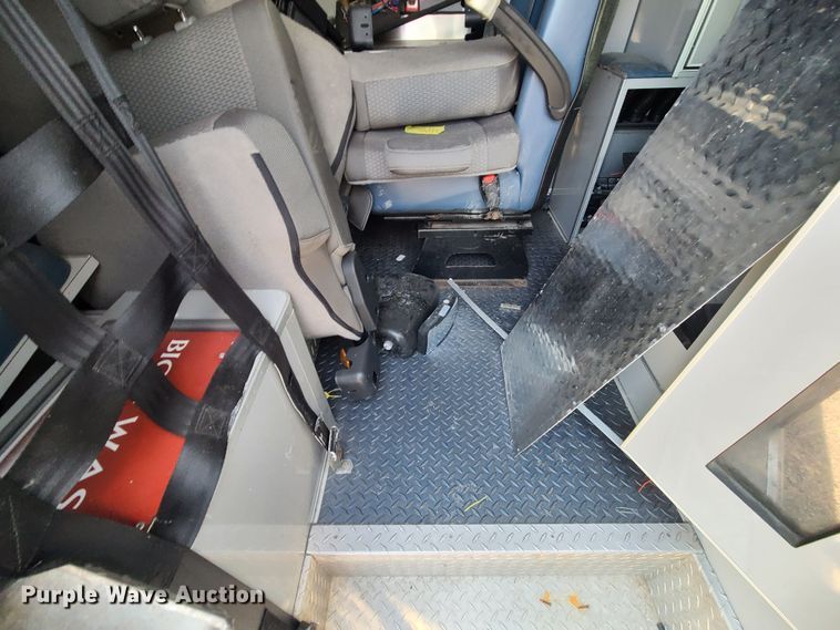 image for item DM4984 2016 Chevrolet Express G4500  ambulance