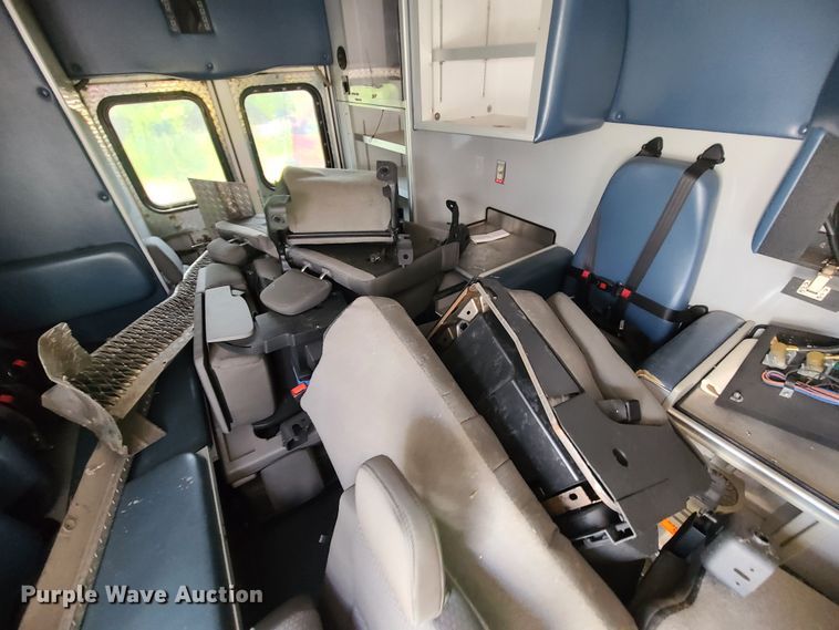 image for item DM4984 2016 Chevrolet Express G4500  ambulance