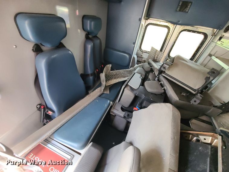 image for item DM4984 2016 Chevrolet Express G4500  ambulance