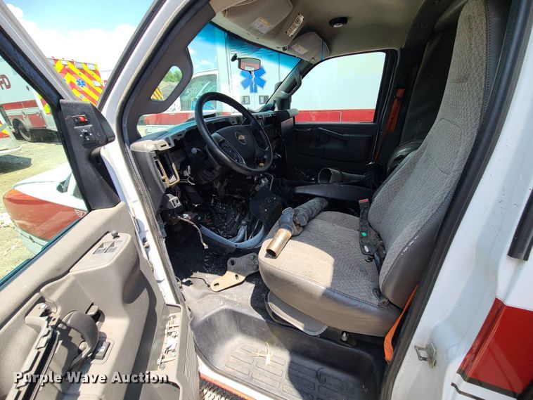 image for item DM4984 2016 Chevrolet Express G4500  ambulance