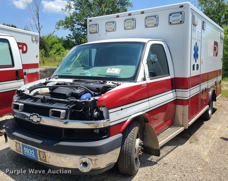 image for item DM4985 2016 Chevrolet Express G4500  ambulance