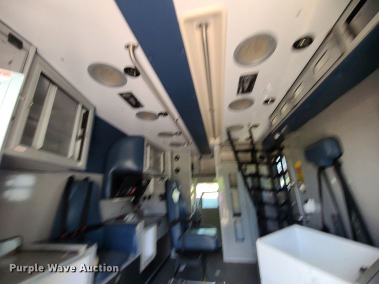 image for item DM4985 2016 Chevrolet Express G4500  ambulance