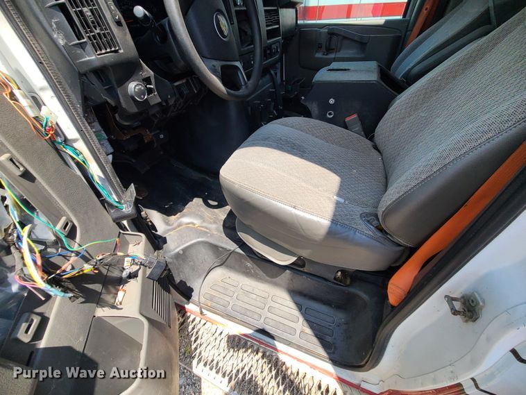 image for item DM4985 2016 Chevrolet Express G4500  ambulance