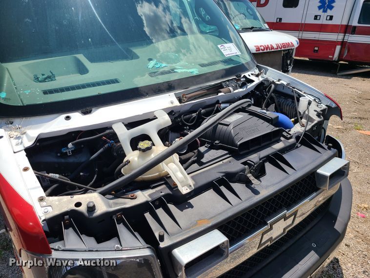 image for item DM4985 2016 Chevrolet Express G4500  ambulance