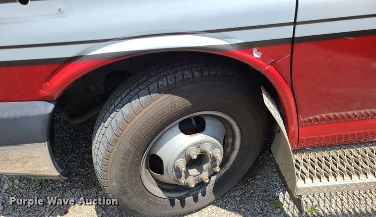 image for item DM4985 2016 Chevrolet Express G4500  ambulance