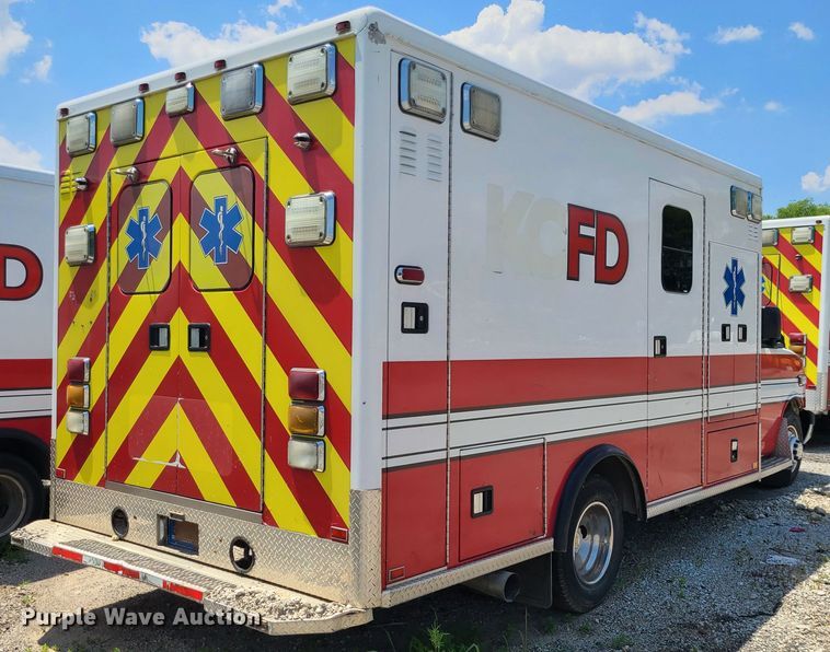 image for item DM4986 2016 Chevrolet Express G4500  ambulance