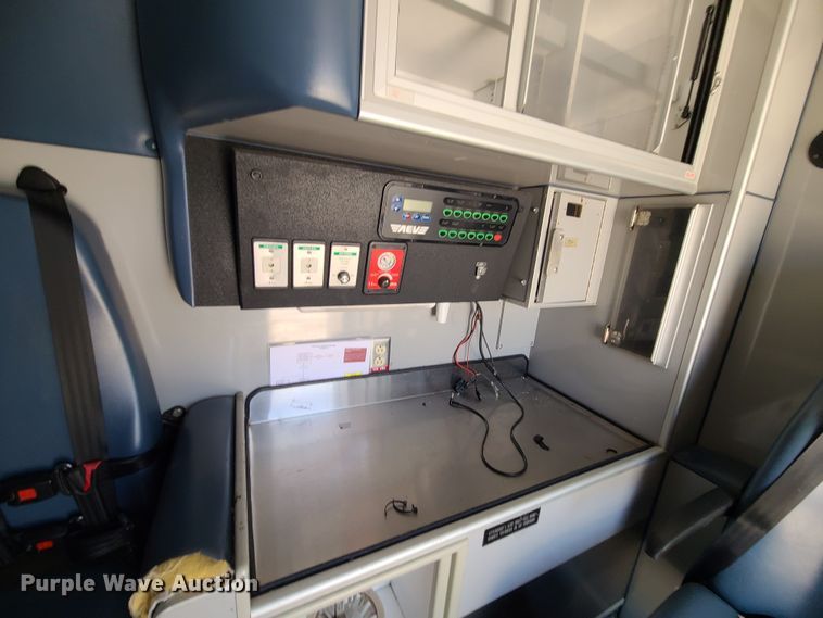 image for item DM4986 2016 Chevrolet Express G4500  ambulance