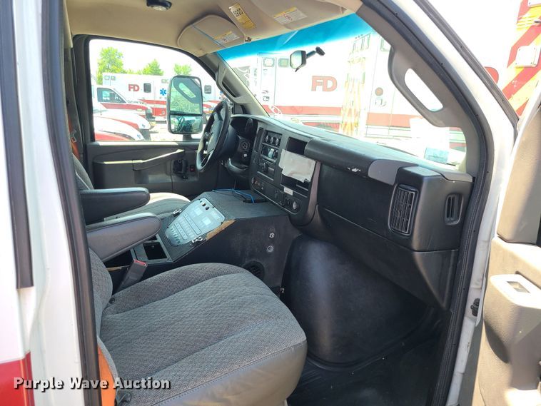image for item DM4986 2016 Chevrolet Express G4500  ambulance