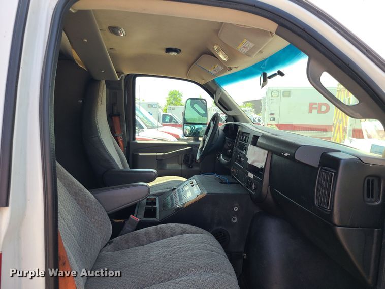 image for item DM4986 2016 Chevrolet Express G4500  ambulance