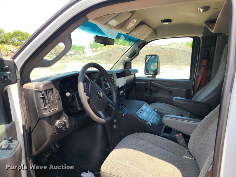 image for item DM4986 2016 Chevrolet Express G4500  ambulance