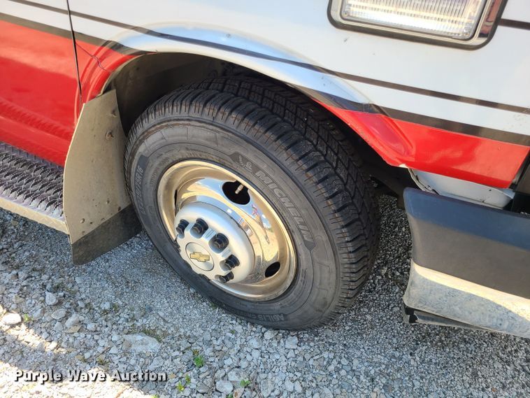 image for item DM4986 2016 Chevrolet Express G4500  ambulance