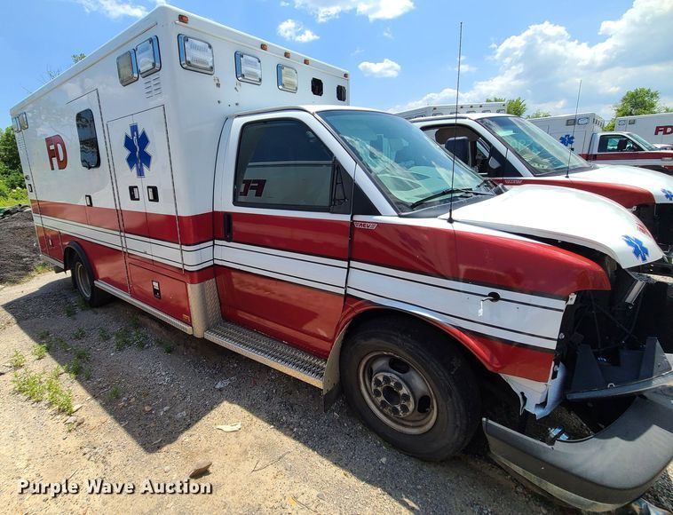 image for item DM4987 2016 Chevrolet Express G4500  ambulance