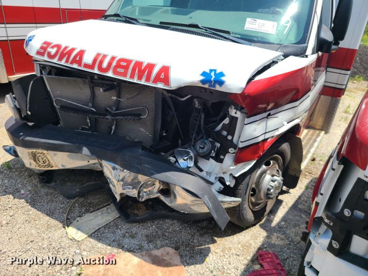 image for item DM4987 2016 Chevrolet Express G4500  ambulance