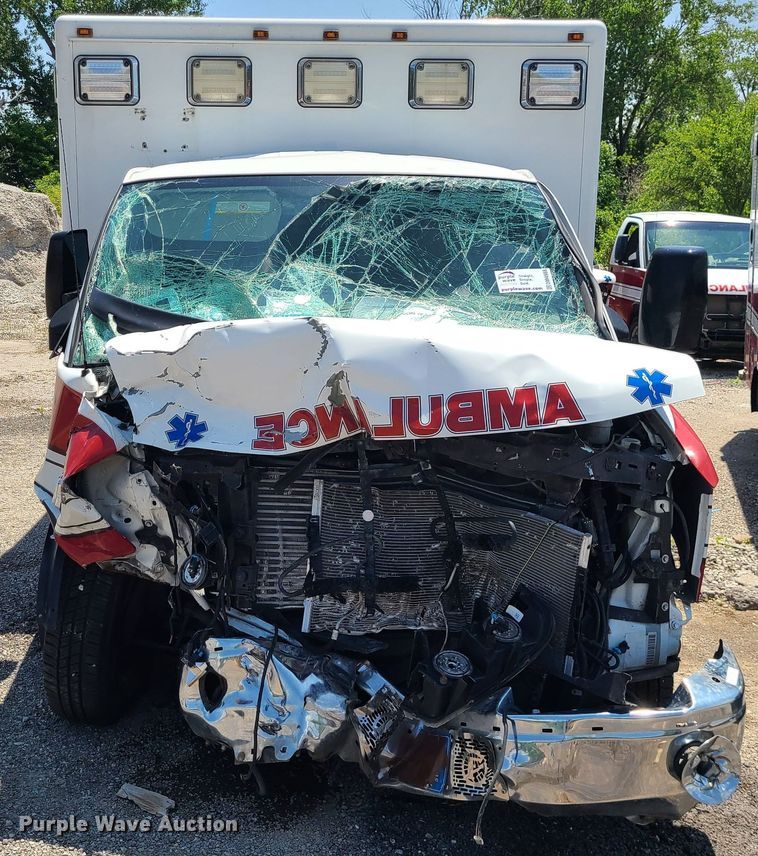 image for item DM4988 2016 Chevrolet Express G4500  ambulance