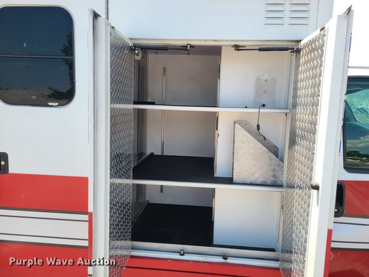 image for item DM4988 2016 Chevrolet Express G4500  ambulance