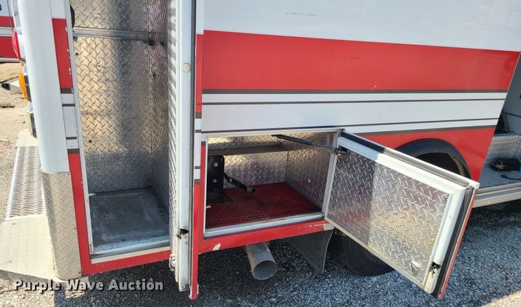 image for item DM4988 2016 Chevrolet Express G4500  ambulance