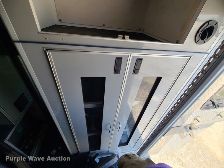 image for item DM4988 2016 Chevrolet Express G4500  ambulance