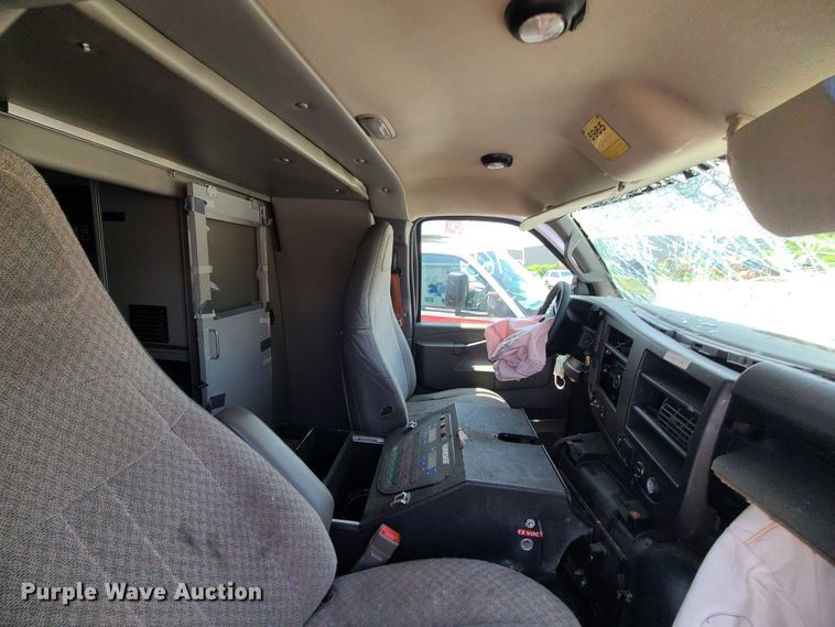 image for item DM4988 2016 Chevrolet Express G4500  ambulance