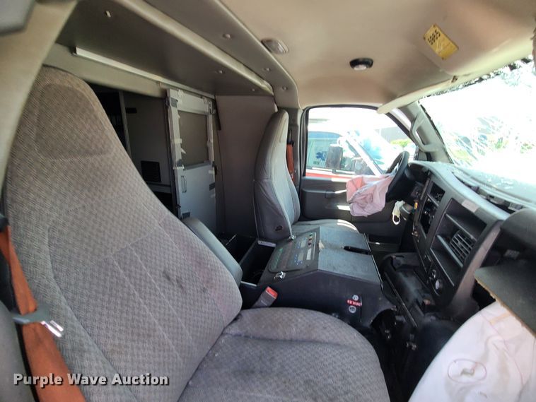 image for item DM4988 2016 Chevrolet Express G4500  ambulance